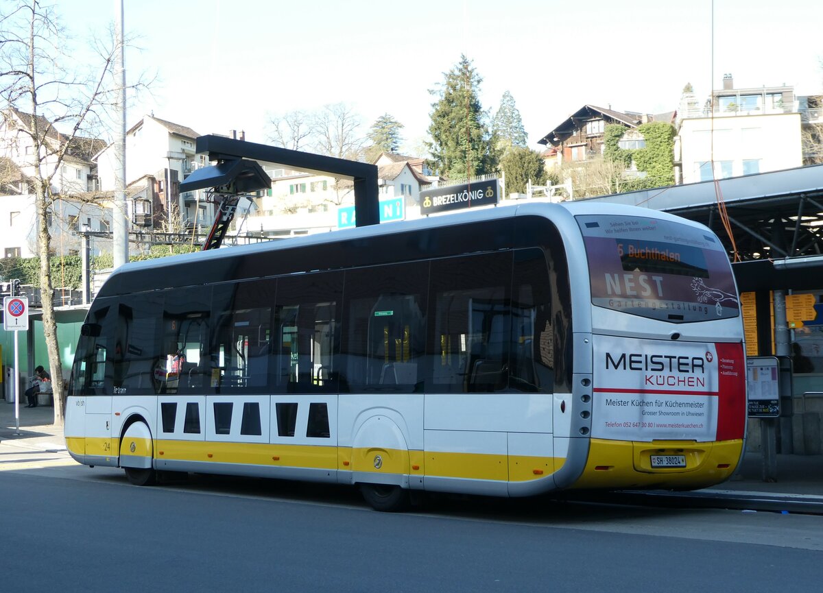 (248'041) - VBSH Schaffhausen - Nr. 24/SH 38'024 - Irizar am 6. April 2023 beim Bahnhof Schaffhausen