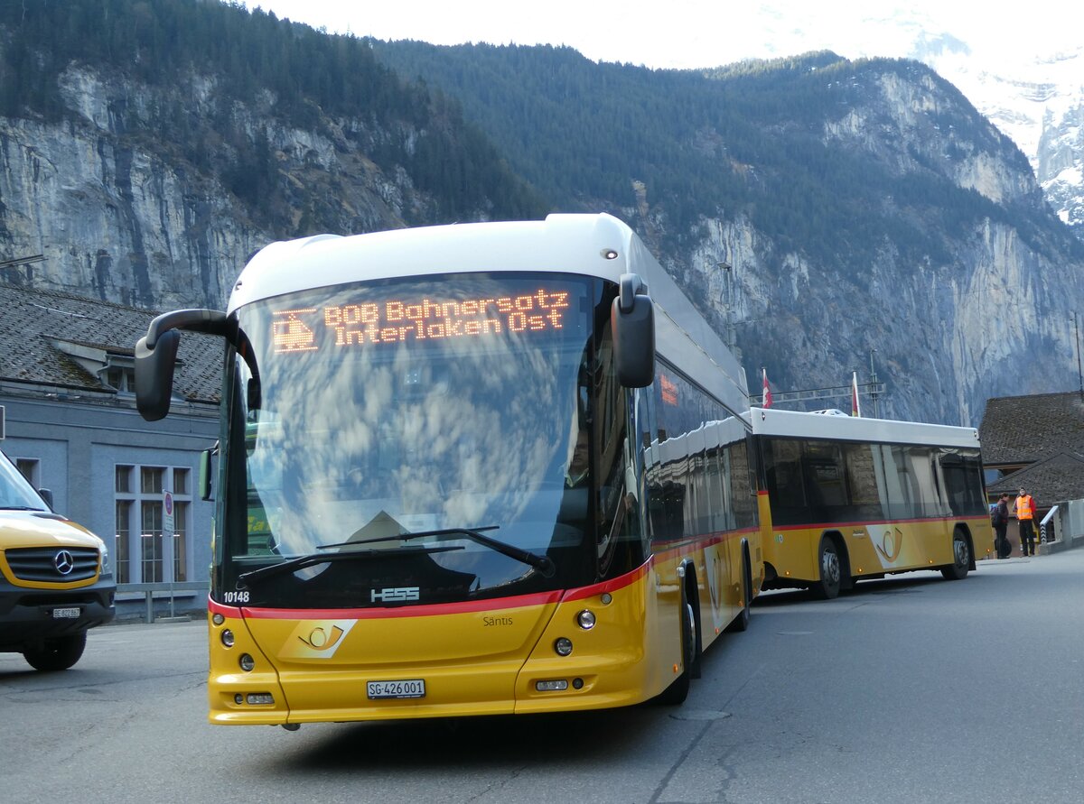 (248'750) - PostAuto Ostschweiz - SG 426'001 - Hess am 18. April 2023 beim Bahnhof Lauterbrunnen