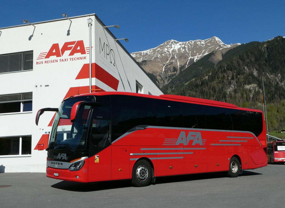 (249'522) - AFA Adelboden - Nr. 15/BE 26'702 - Setra am 4. Mai 2023 in Frutigen, Garage