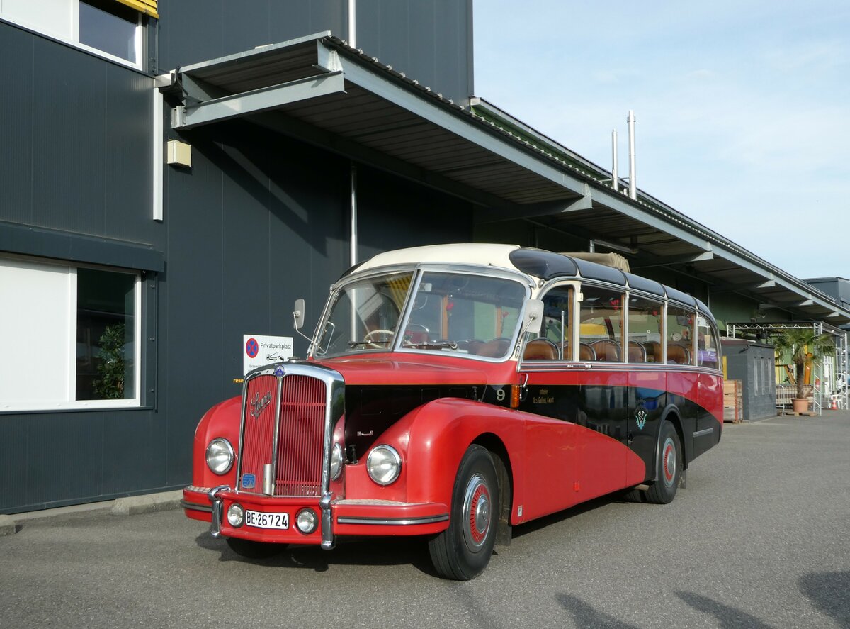 (249'558) - Gafner, Gwatt - Nr. 9/BE 26'724 - Saurer/R&J (ex ASKA Aeschi Nr. 9) am 4. Mai 2023 in Gwatt, Moosweg