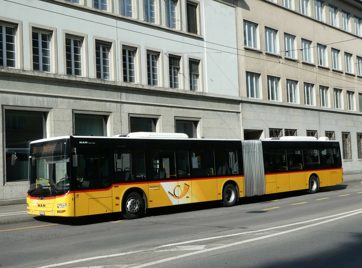 (250'134) - Steiner, Ortschwaben - Nr. 6/BE 32'717/PID 10'774 - MAN am 18. Mai 2023 beim Bahnhof Biel