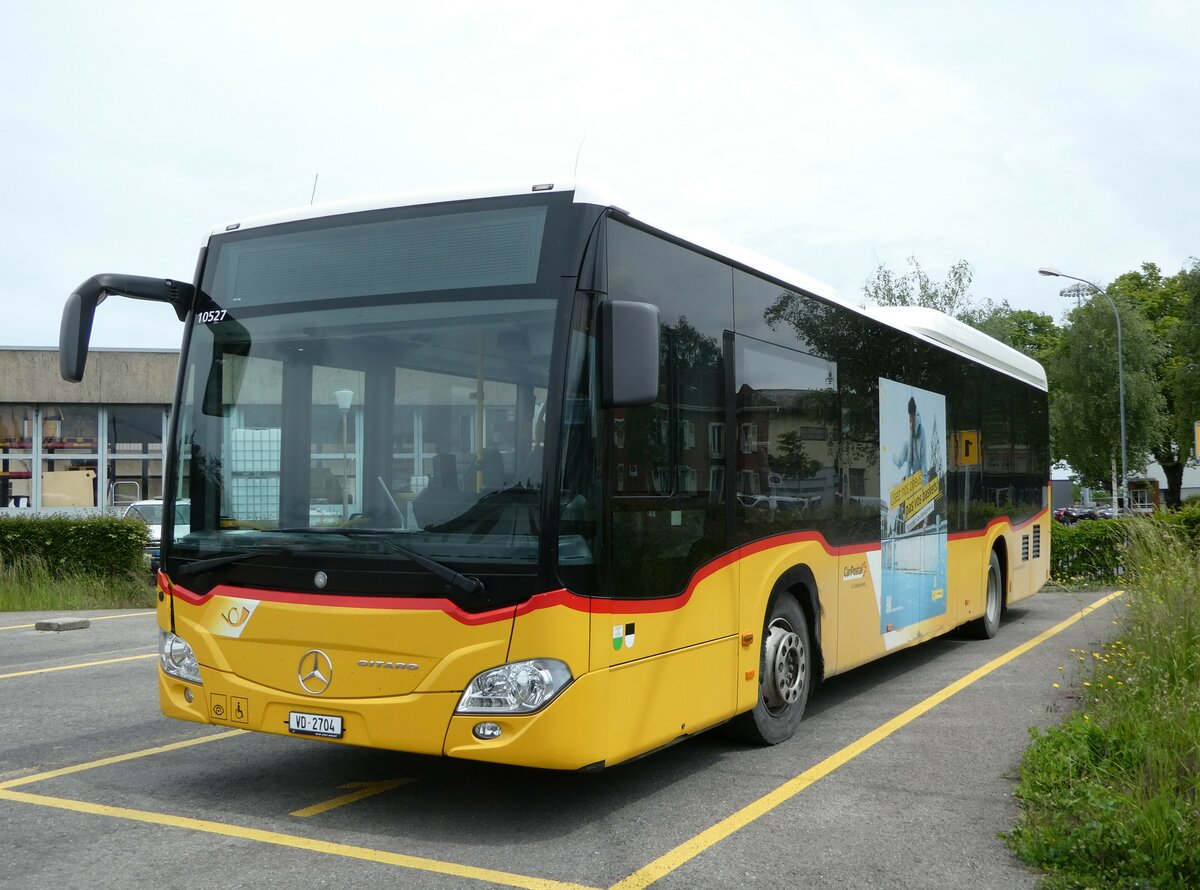 (250'198) - CarPostal Ouest - VD 2704/PID 10'527 - Mercedes (ex TPB, Sdeilles) am 18. Mai 2023 in Yverdon, Garage