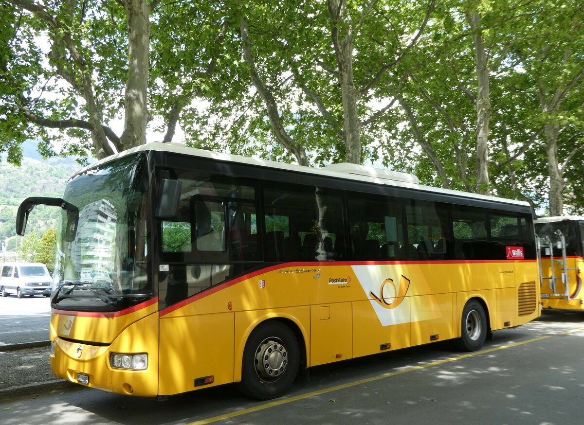 (250'378) - PostAuto Wallis - VS 34'455/PID 5042 - Irisbus (ex Moosalp Tours, Stalden) am 23. Mai 2023 in Brig, Garage