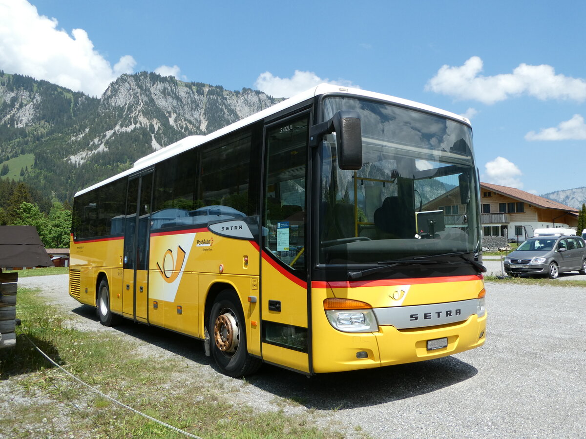 (250'895) - Spring, Schwenden - PID 4495 - Setra am 2. Juni 2023 in Grimmialp, Parkplatz