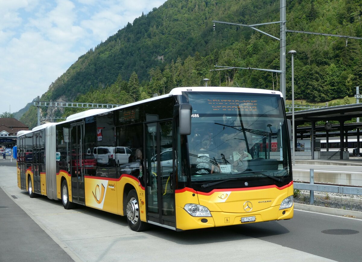 (251'161) - PostAuto Bern - Nr. 10'686/BE 734'631/PID 10'686 - Mercedes (ex Nr. 631) am 8. Juni 2023 beim Bahnhof Interlaken Ost 