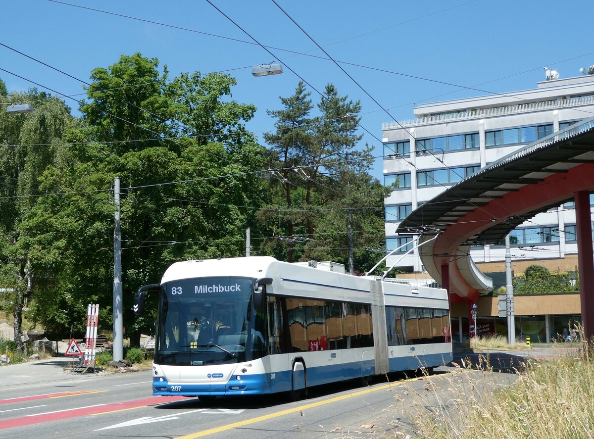 (251'462) - VBZ Zrich - Nr. 207 - Hess/Hess Gelenktrolleybus am 13. Juni 2023 in Zrich, Bucheggplatz