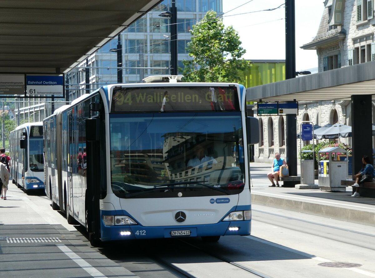 (251'473) - VBZ Zrich - Nr. 412/ZH 745'412 - Mercedes am 13. Juni 2023 beim Bahnhof Zrich Oerlikon