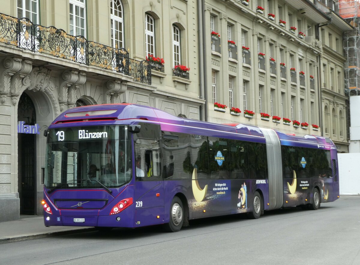 (251'890) - Bernmobil, Bern - Nr. 239/BE 881'239 - Volvo am 22. Juni 2023 in Bern, Bundesplatz