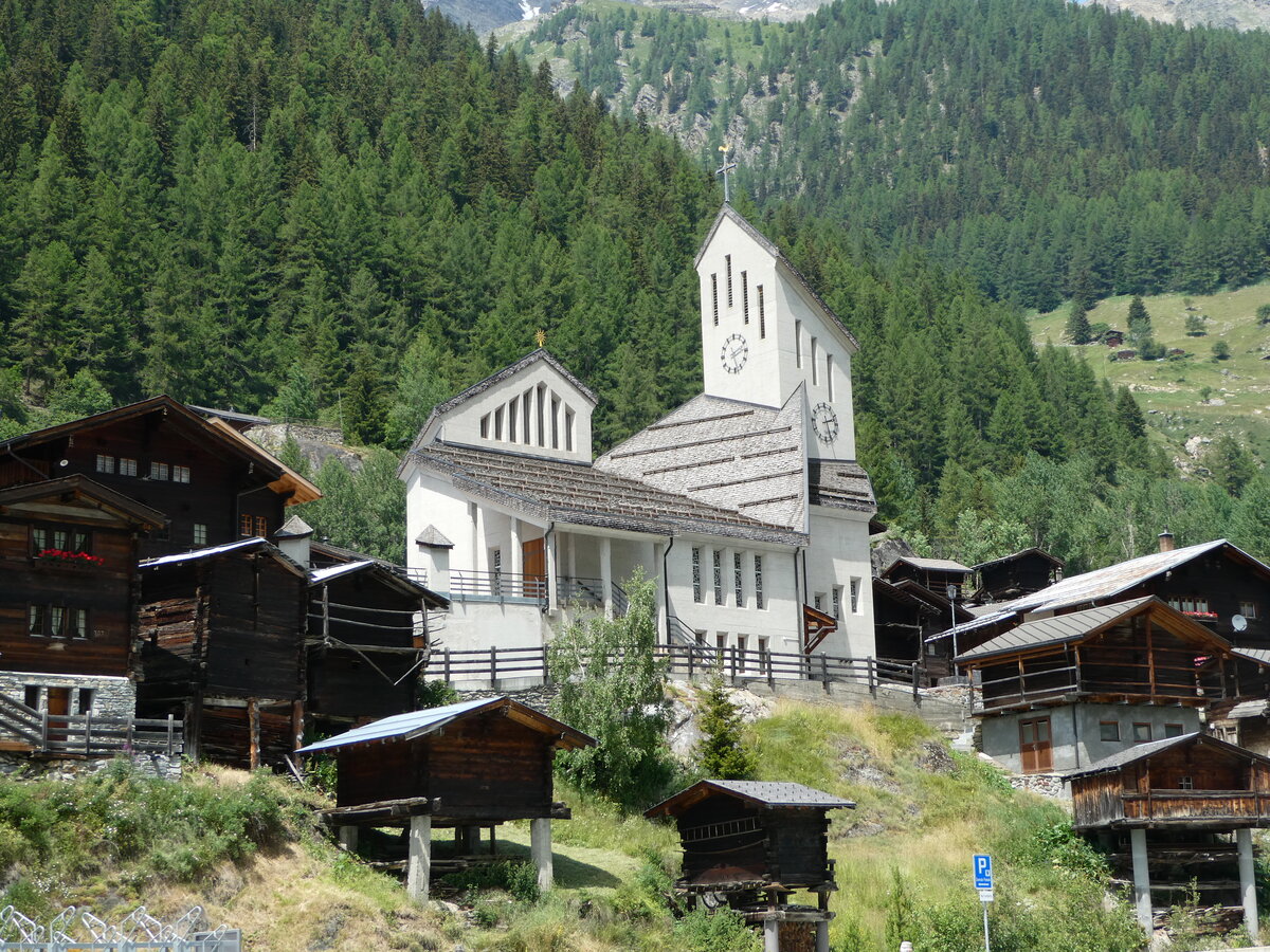 (252'115) - Die Kirche am 26. Juni 2023 in Blatten (Ltschen)