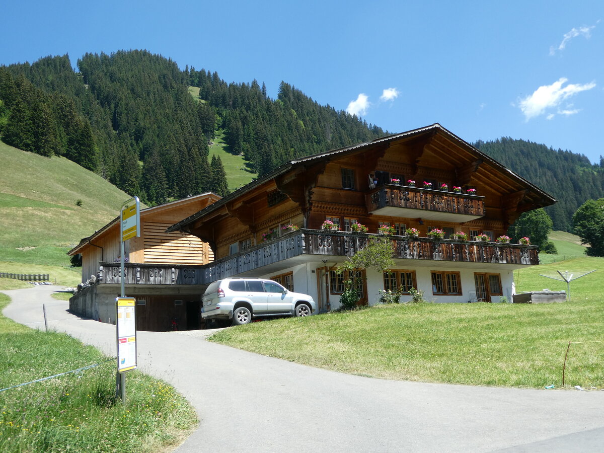 (252'621) - Blumenbeschmcktes Haus am 11. Juli 2023 in Turbach