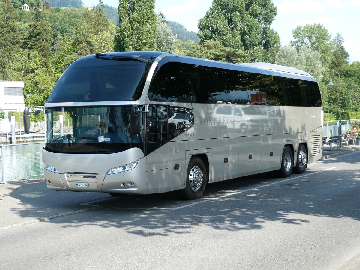 (252'642) - Roki, Heimberg - BE 277'204 - Neoplan am 11. Juli 2023 bei der Schifflndte Thun