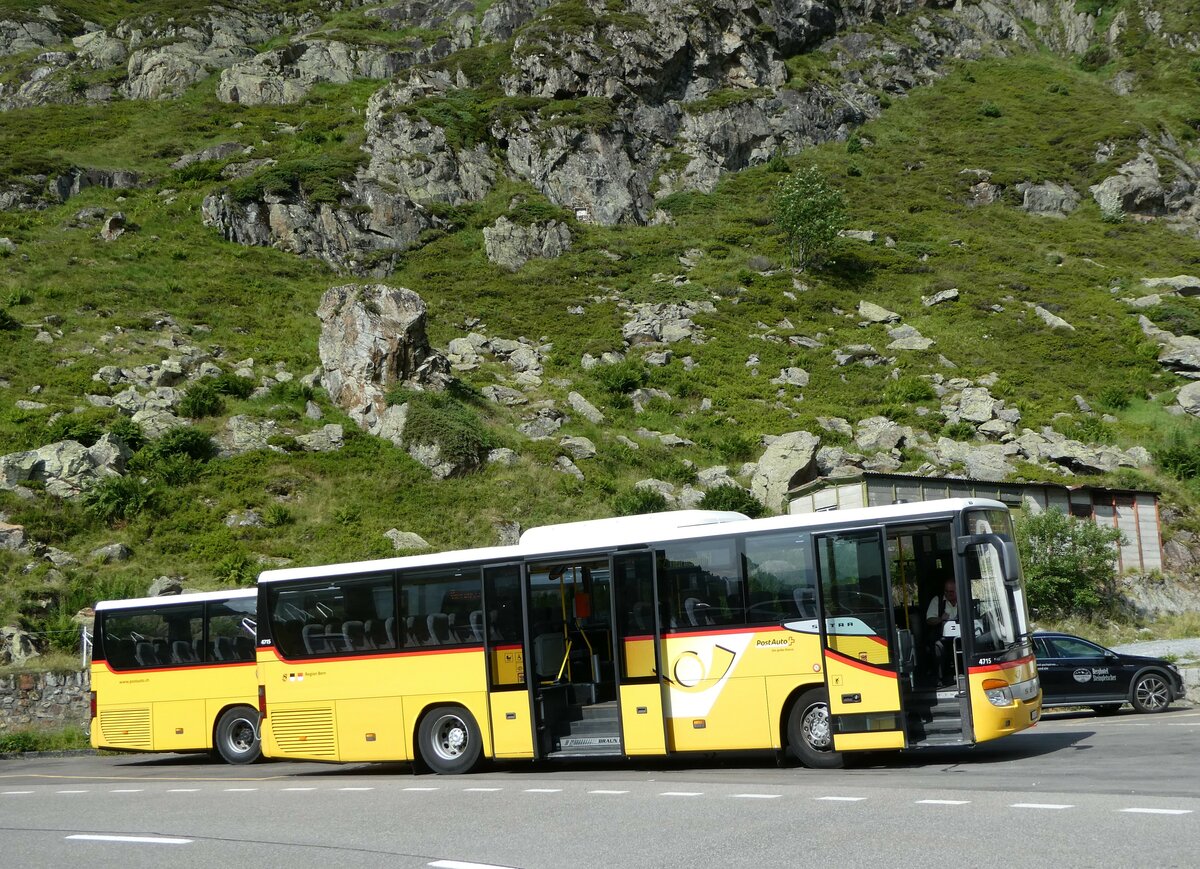 (252'912) - PostAuto Bern - BE 401'465/PID 4715 - Setra (ex AVG Meiringen Nr. 65) am 23. Juli 2023 in Susten, Steingletscher