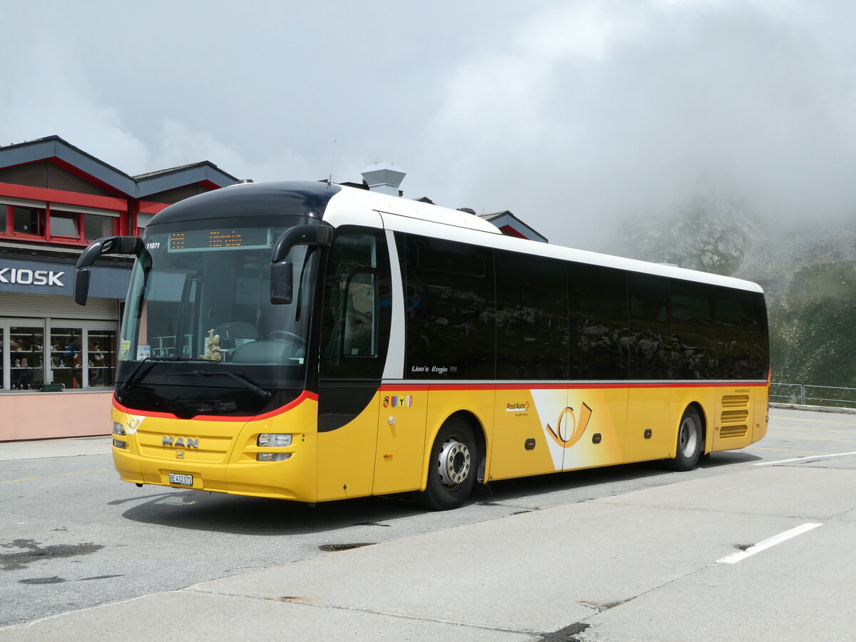 (253'009) - PostAuto Bern - Nr. 71/BE 412'071/PID 11'071 - MAN (ex PostAuto Zentralschweiz Nr. 20; ex Dillier, Sarnen Nr. 20) am 25. Juli 2023 in Nufenen, Passhhe