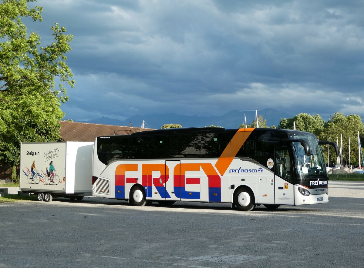 (253'373) - Aus Deutschland: Frey, Grosskllnbach - DGF-F 5150 - Setra am 3. August 2023 in Thun, Lachenwiese