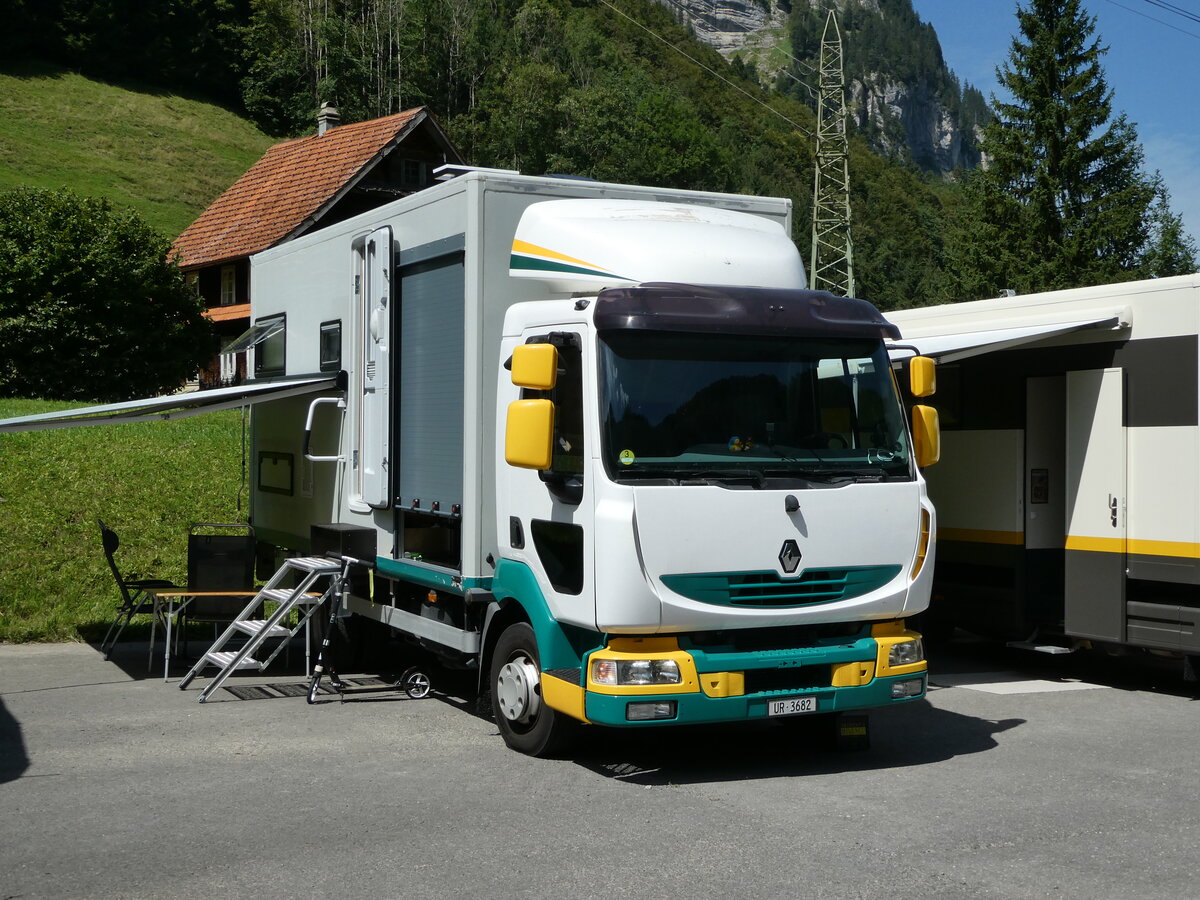 (254'005) - Wolf, Schattdorf - UR 3682 - Renault am 19. August 2023 in Hoch-Ybrig, Talstation Weglosen