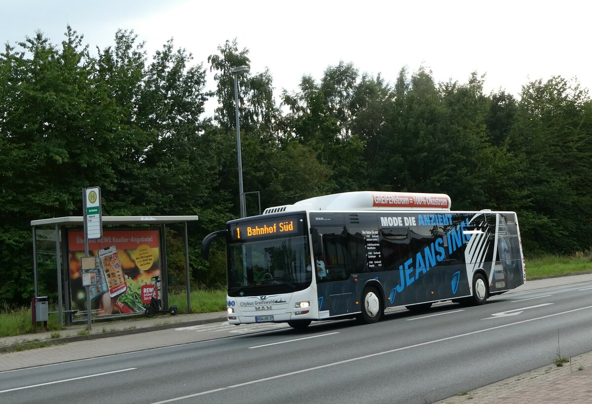 (254'388) - VBG Greifswald - HGW-NV 37 - MAN am 30. August 2023 in Greifswald, Am Gorzberg