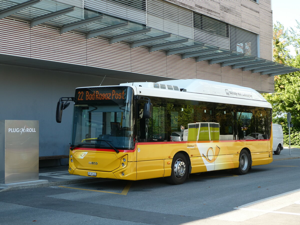 (254'938) - Gessinger, Bad Ragaz - GR 185'402/PID 11'899 - Heuliez-Iveco am 8. September 2023 beim Bahnhof Landquart