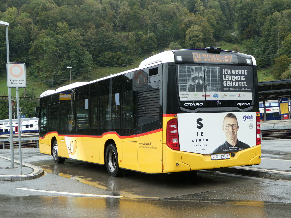 (255'407) - Niederer, Filzbach - Nr. 4/GL 791/PID 11'357 - Mercedes am 18. September 2023 beim Bahnhof Ziegelbrcke