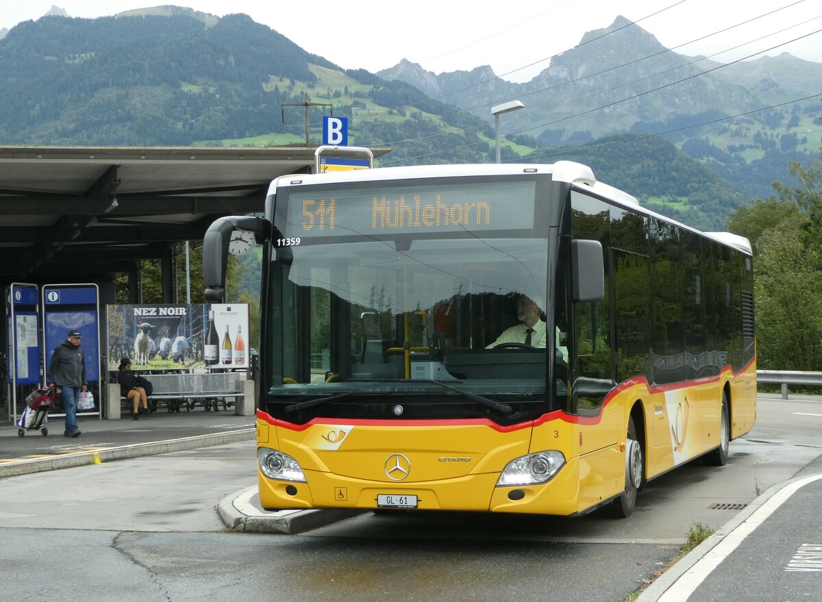 (255'416) - Niederer, Filzbach - Nr. 3/GL 61/PID 11'359 - Mercedes am 18. September 2023 beim Bahnhof Ziegelbrcke