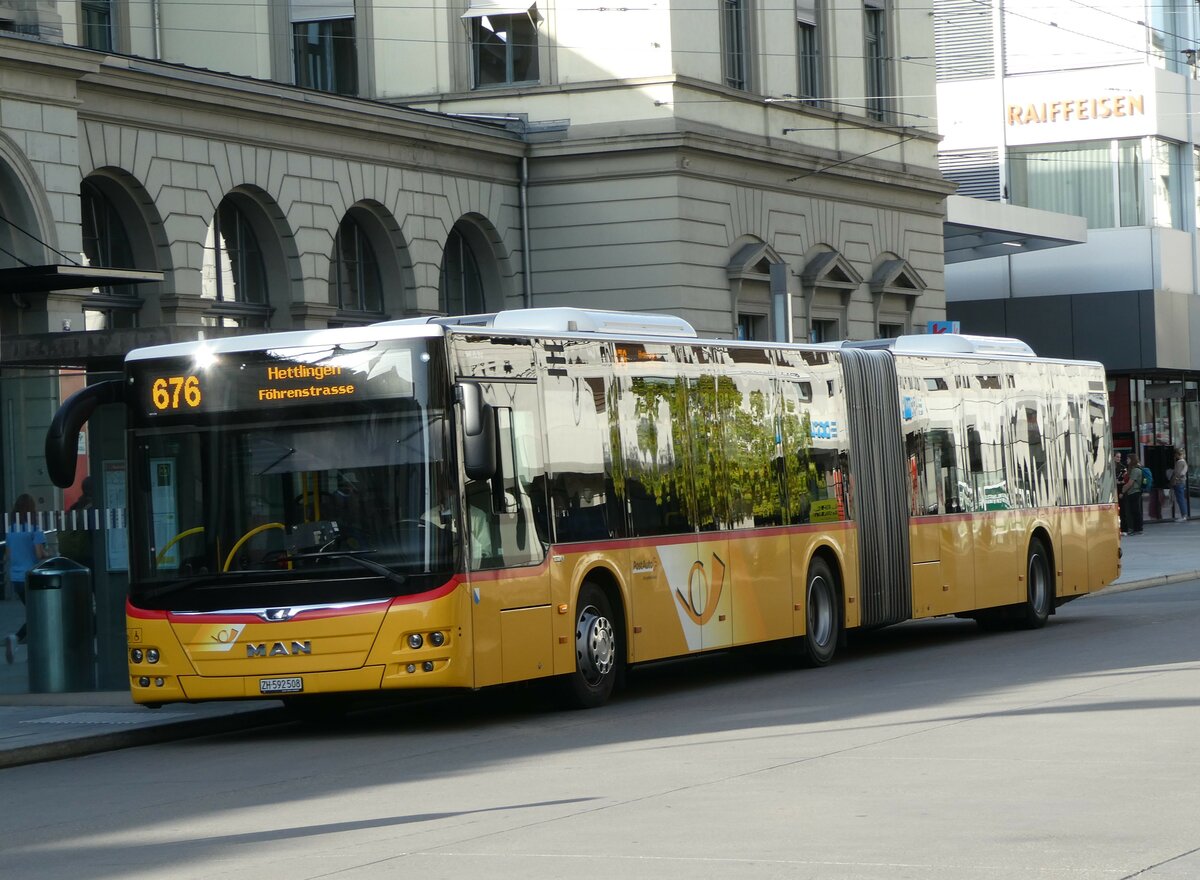 (255'977) - Moser, Flaach - Nr. 359/ZH 592'508/PID 11'106 - MAN am 7. Oktober 2023 beim Hauptbahnhof Winterthur