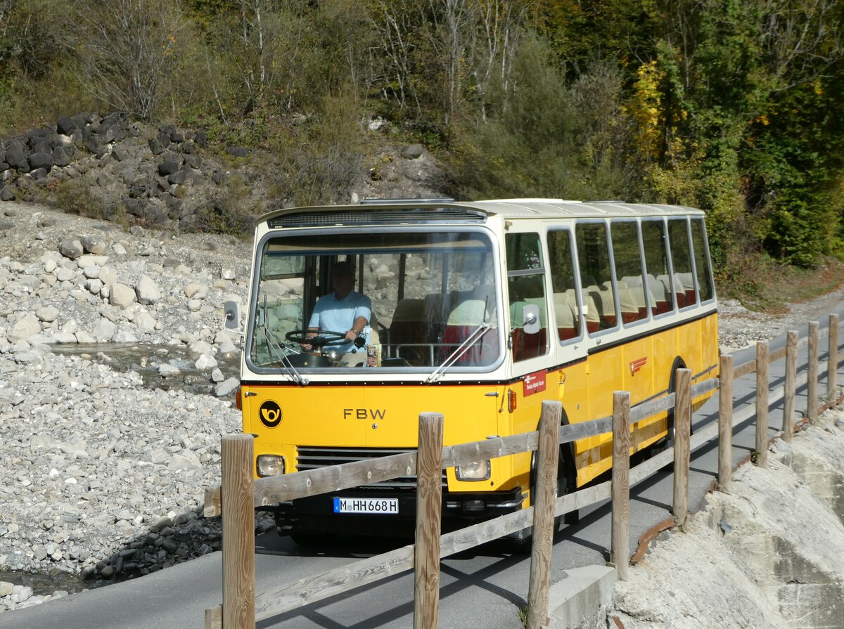 (256'484) - Aus Deutschland: Hahn, Mnchen - M-HH 668H - FBW/FHS (ex Michels, Schmallenberg; ex FRAM Drachten/NL Nr. 5; ex P 24'184) am 28. Oktober 2023 in Giswil, Aue Steinibach