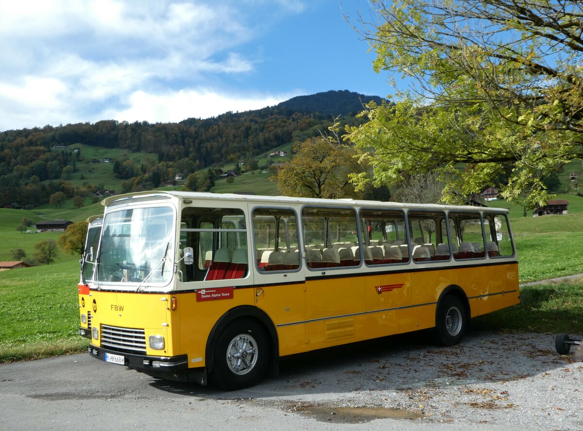 (256'495) - Aus Deutschland: Hahn, Mnchen - M-HH 668H - FBW/FHS (ex Michels, Schmallenberg; ex FRAM Drachten/NL Nr. 5; ex P 24'184) am 28. Oktober 2023 in Giswil, Grossteilstrasse