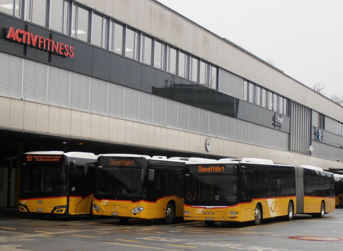 (257'475) - PostAuto Bern - Nr. 10'537/BE 827'668/PID 10'537 - MAN (ex Nr. 668) am 9. Dezember 2023 in Bern, Postautostation