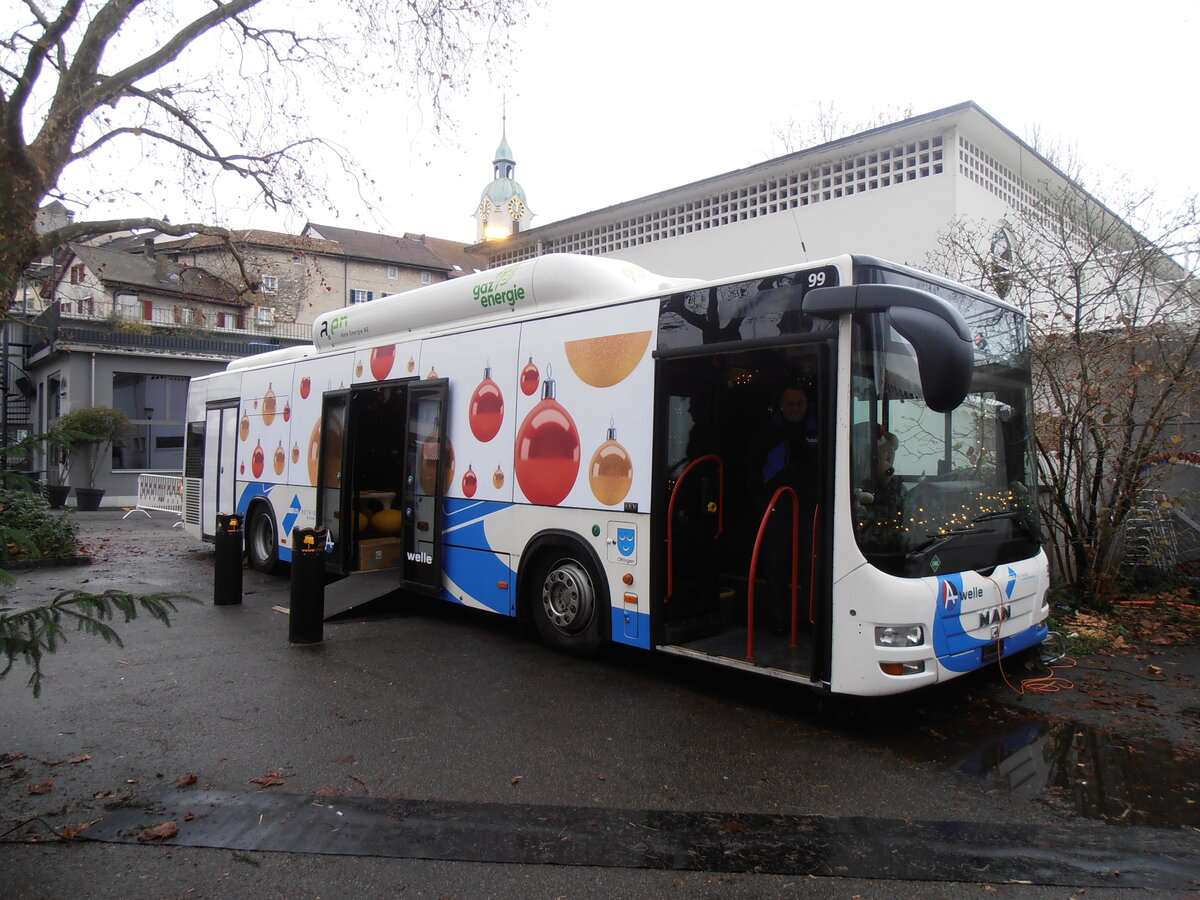 (257'519) - BOGG Wangen b.O. - Nr. 99 - MAN am 9. Dezember 2023 in Olten, Weihnachtsmarkt