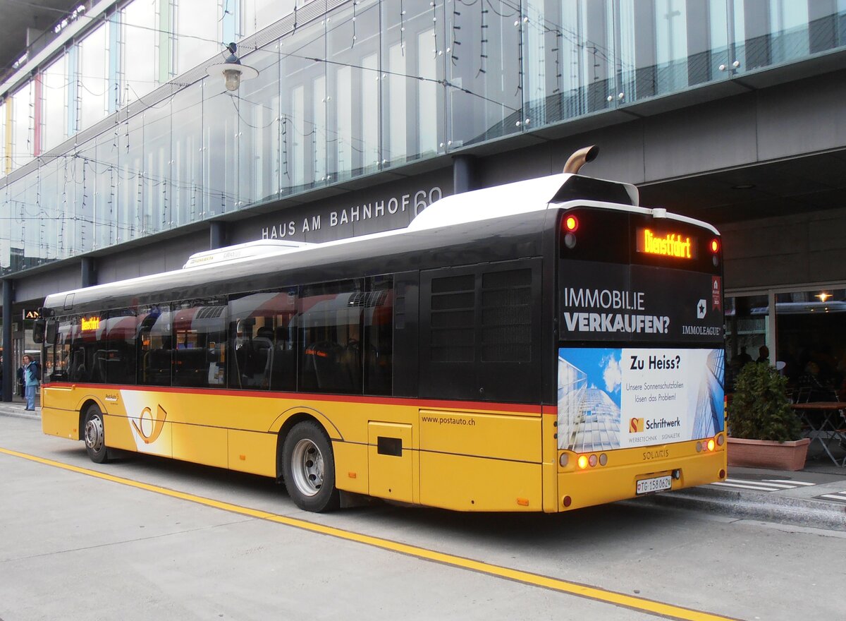 (257'678) - PostAuto Ostschweiz - TG 158'062/PID 10'077 - Solaris am 15. Dezember 2023 beim Bahnhof Frauenfeld