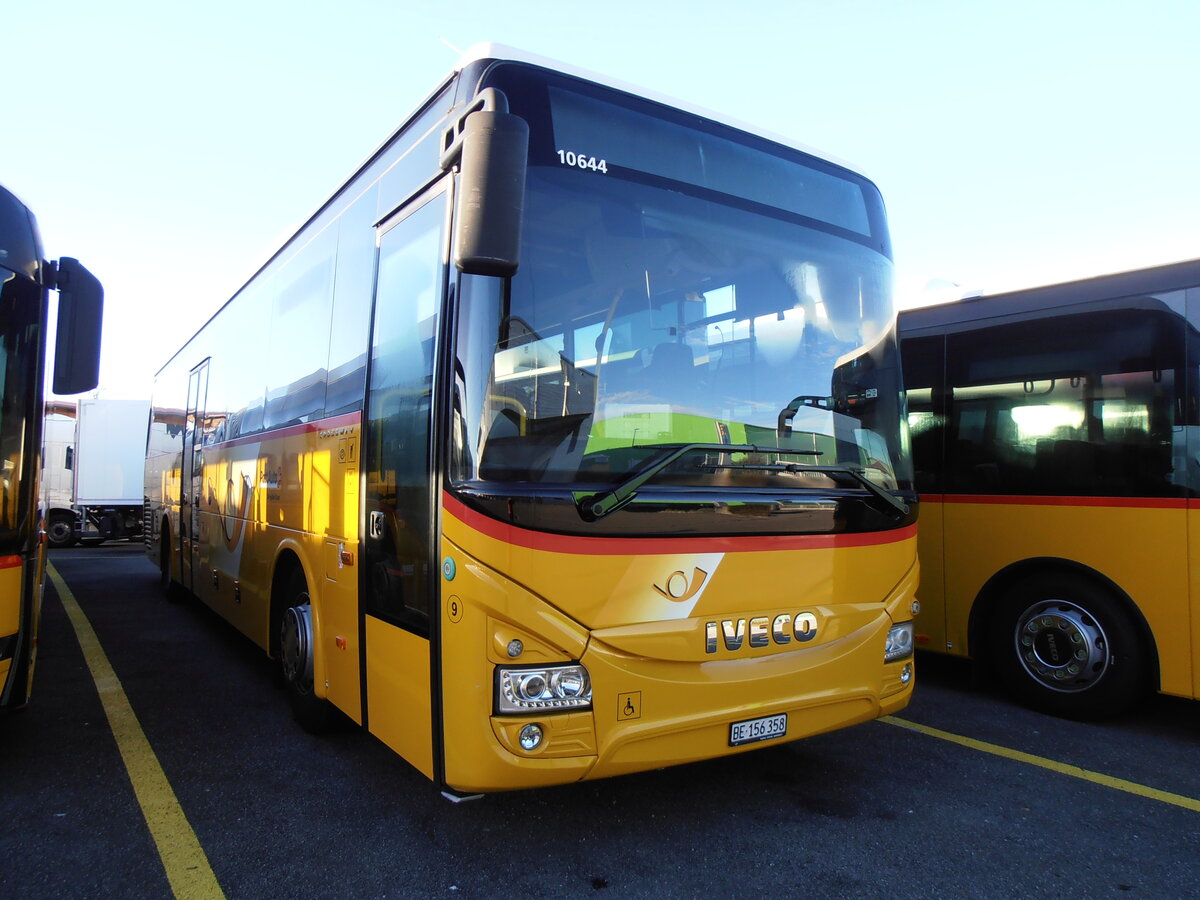 (257'909) - Flck, Brienz - Nr. 9/BE 156'358/PID 10'644 - Iveco am 24. Dezember 2023 in Kerzers, Interbus