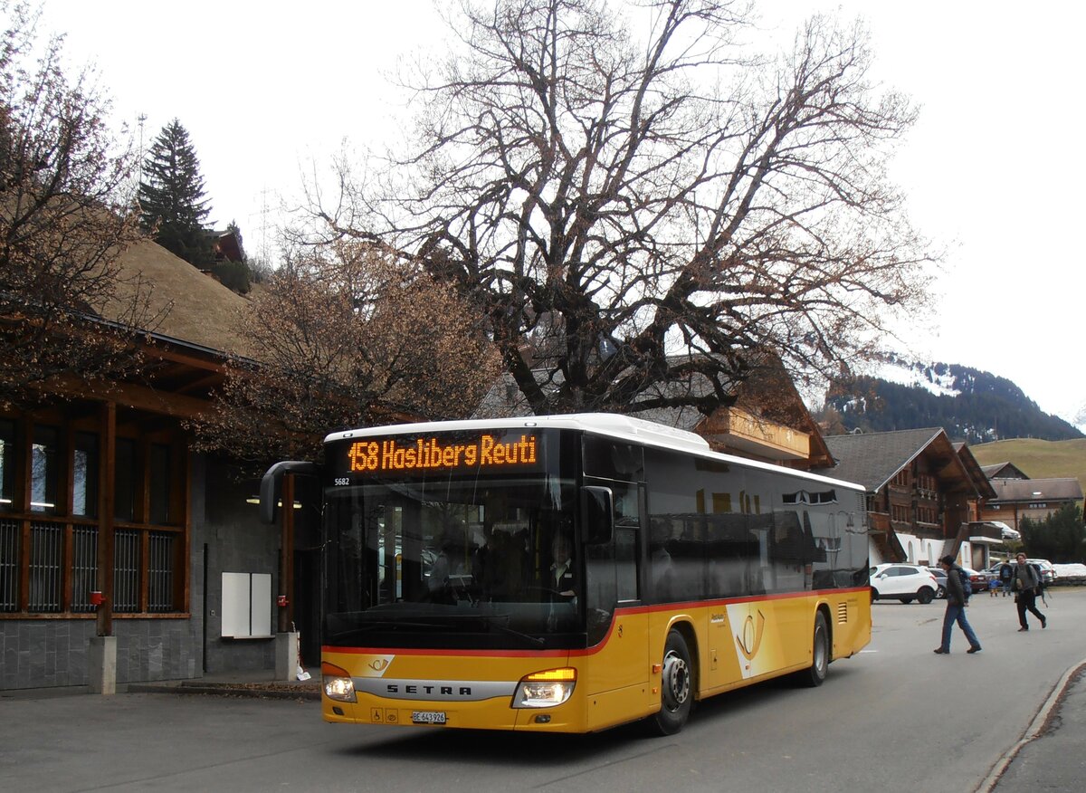 (257'946) Flck, Brienz - Nr. 8/BE 643'926/PID 5682 - Setra am 28. Dezember 2023 in Wasserwendi-Hasliberg, Dorf