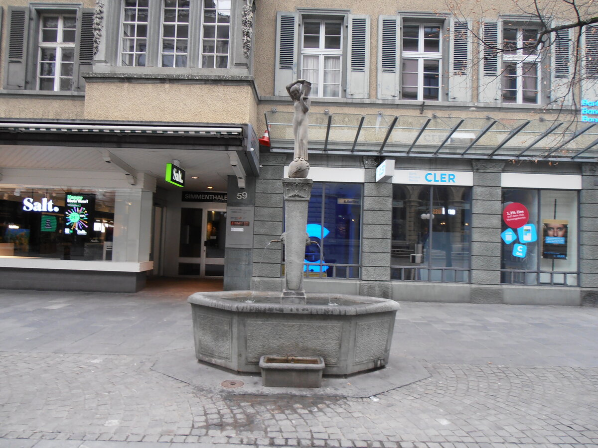 (258'099) - Brunnen am 2. Januar 2024 in Thun, Blliz