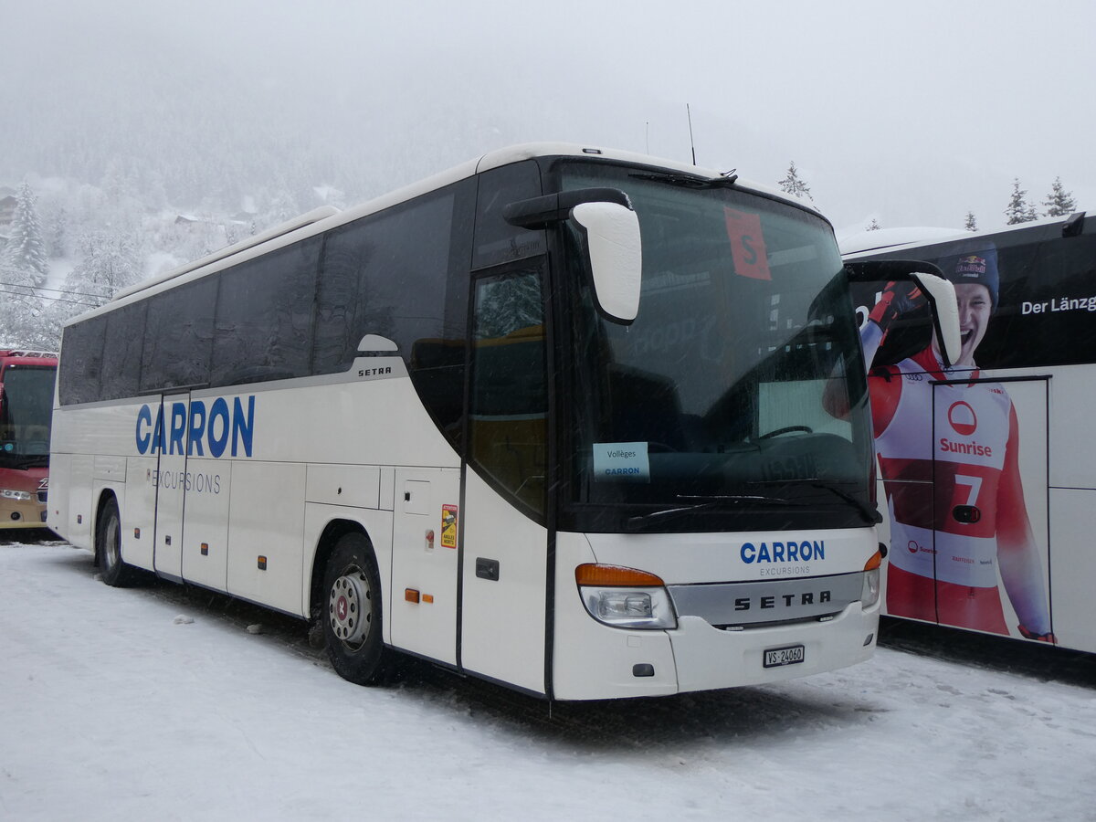 (258'414) - Carron, Fully - VS 24'060 - Setra am 6. Januar 2024 in Adelboden, ASB