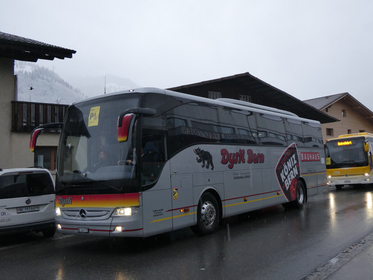 (258'466) - Dysli, Bern - Nr. 27/BE 134'772 - Mercedes am 6. Januar 2024 beim Bahnhof Frutigen