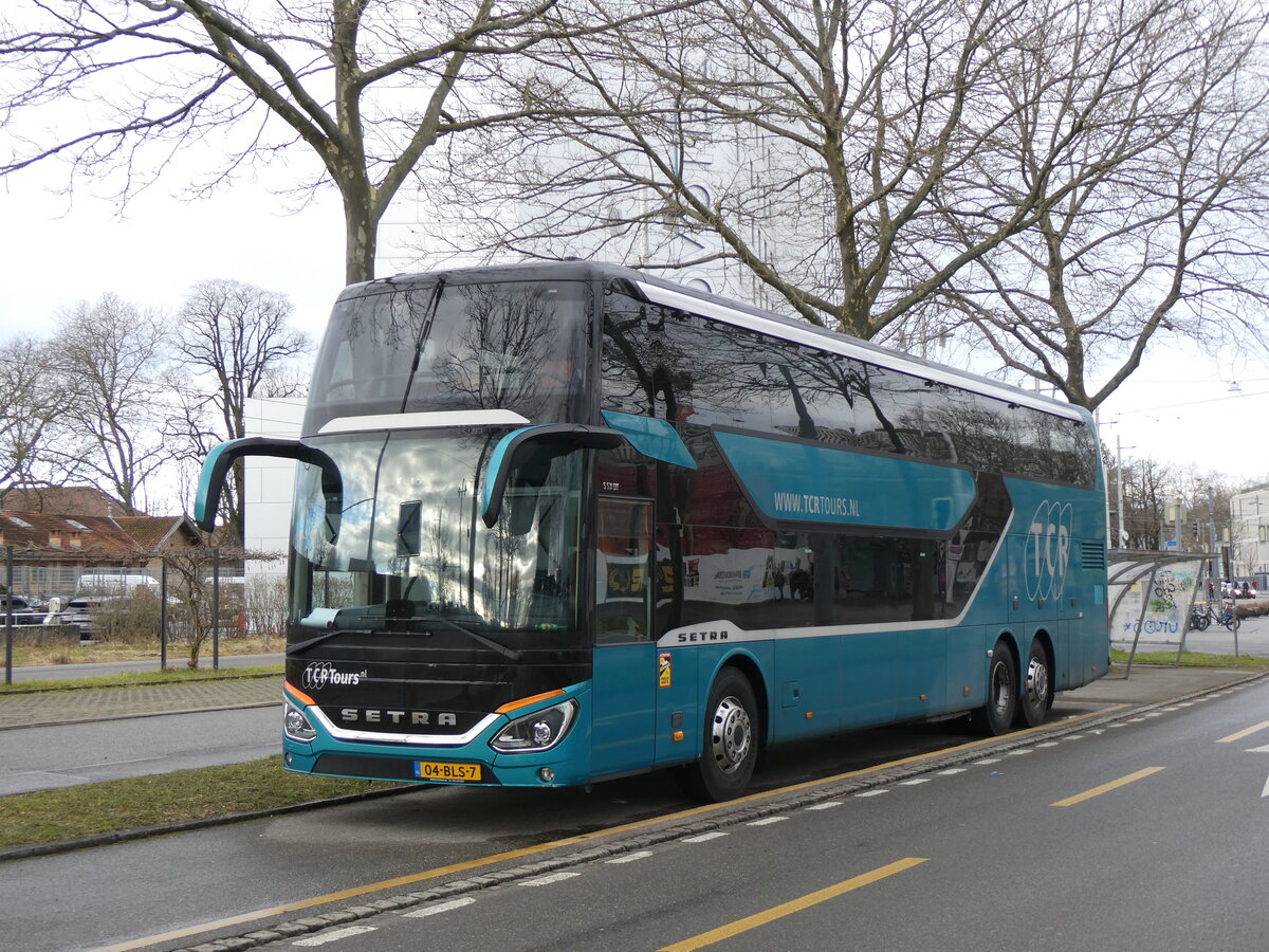 (258'875) - Aus Holland: TCR Tours, Raalte - Nr. 563/04-BLS-7 - Setra am 25. Januar 2024 in Bern, Guisanplatz