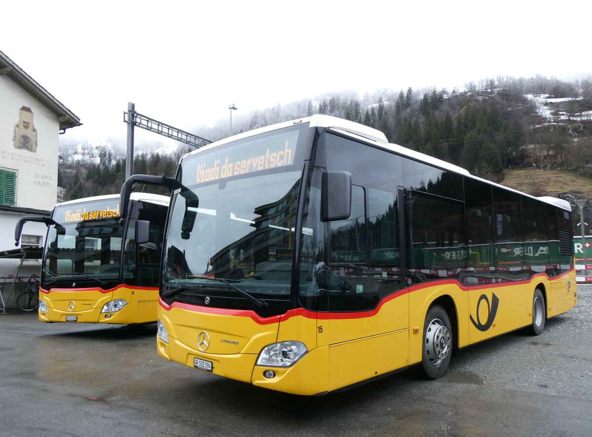 (259'556) - PostAuto Graubnden - Nr. 15/GR 102'394/PID 12'090 - Mercedes am 23. Februar 2024 beim Bahnhof Ilanz