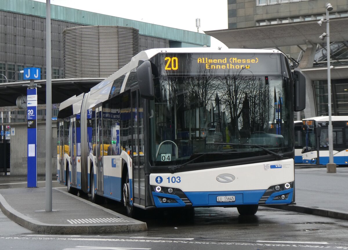 (260'273) - VBL Luzern - Nr. 103/LU 15'645 - Solaris am 12. Mrz 2024 beim Bahnhof Luzern