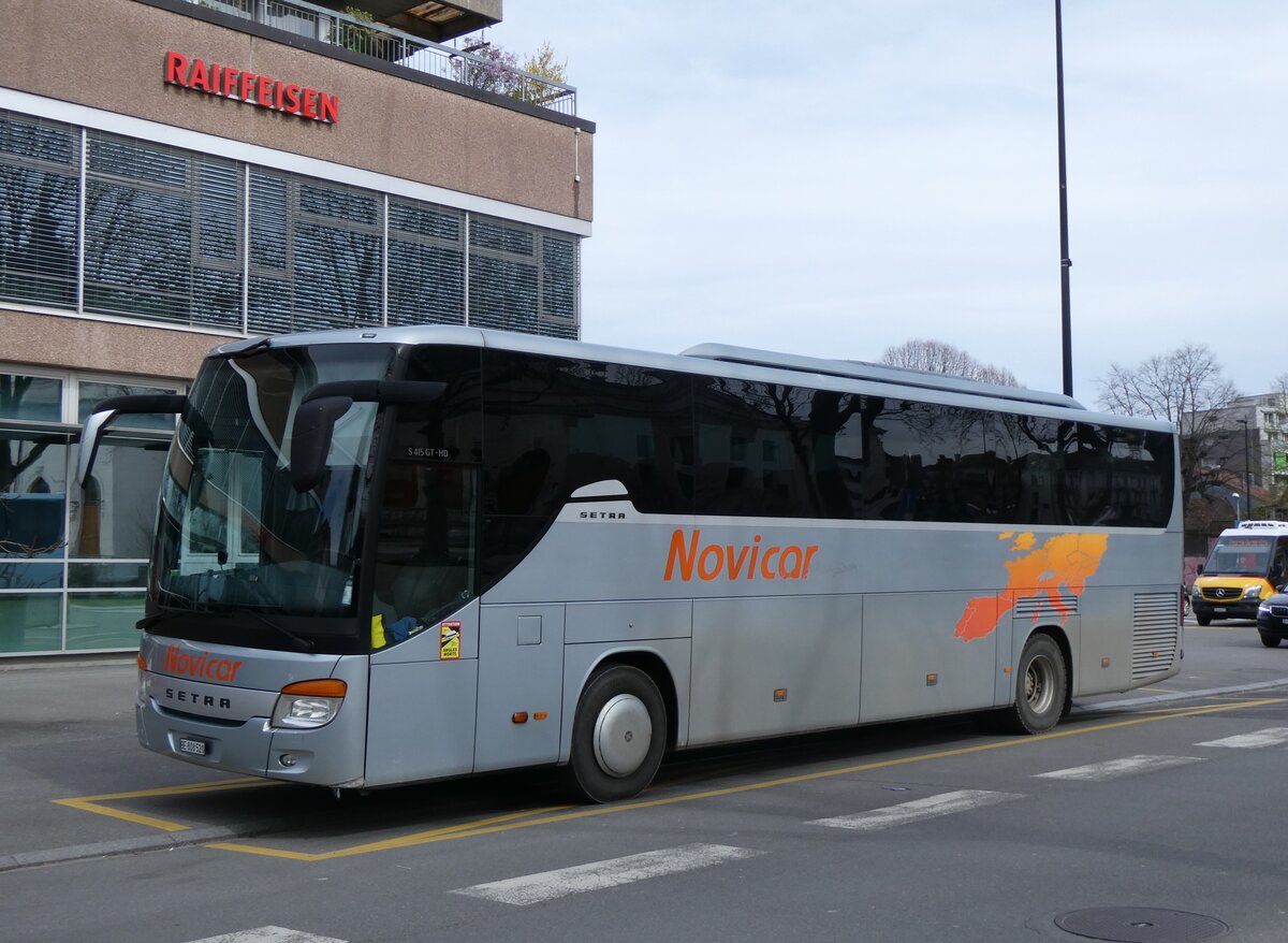 (260'851) - Novicar, Reconvilier - BE 808'520 - Setra am 29. Mrz 2024 beim Bahnhof Yverdon