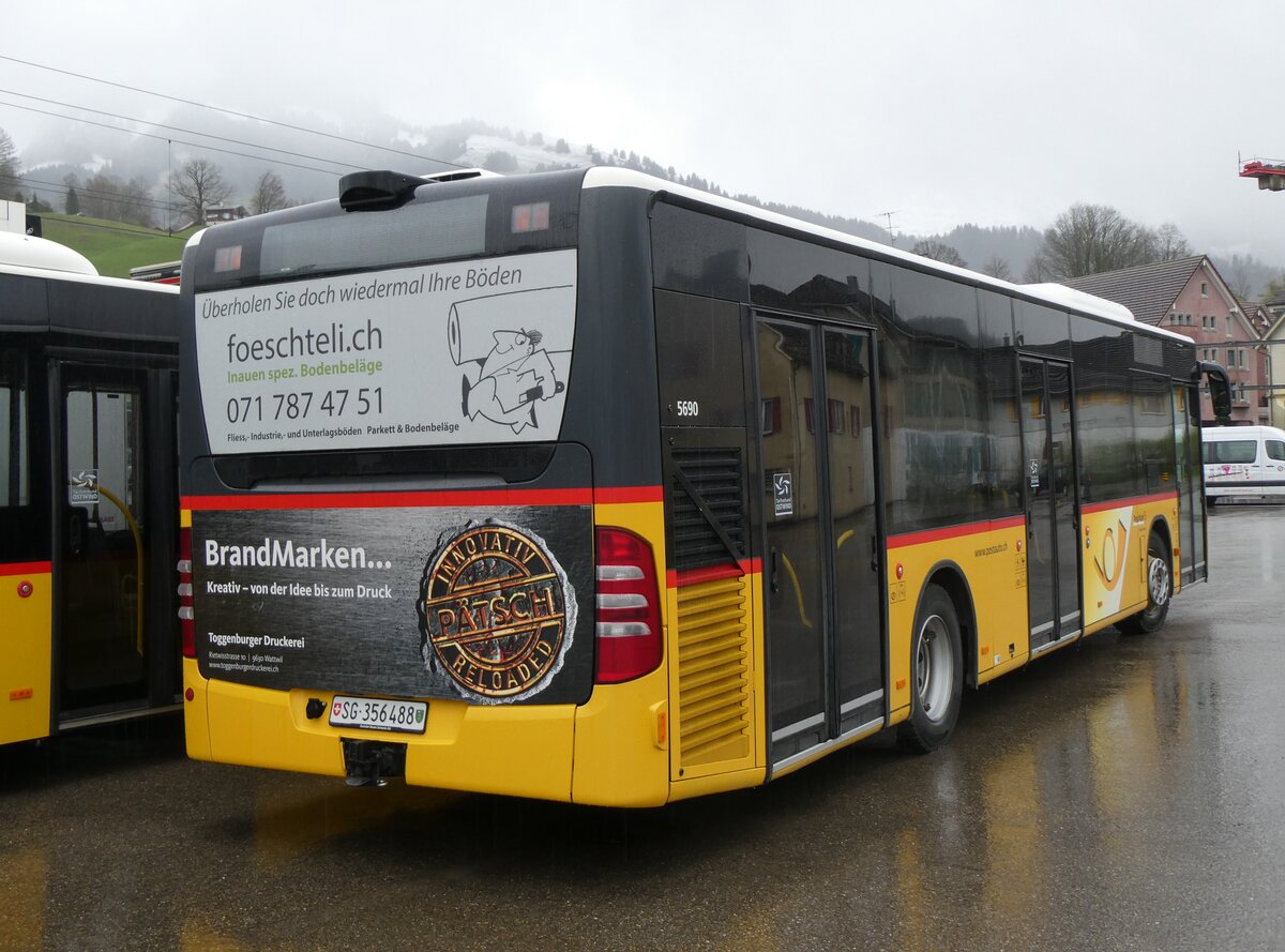 (260'901) - PostAuto Ostschweiz - SG 356'488/PID 5690 - Mercedes (ex Schmidt, Oberbren) am 1. April 2024 in Nesslau, Garage 