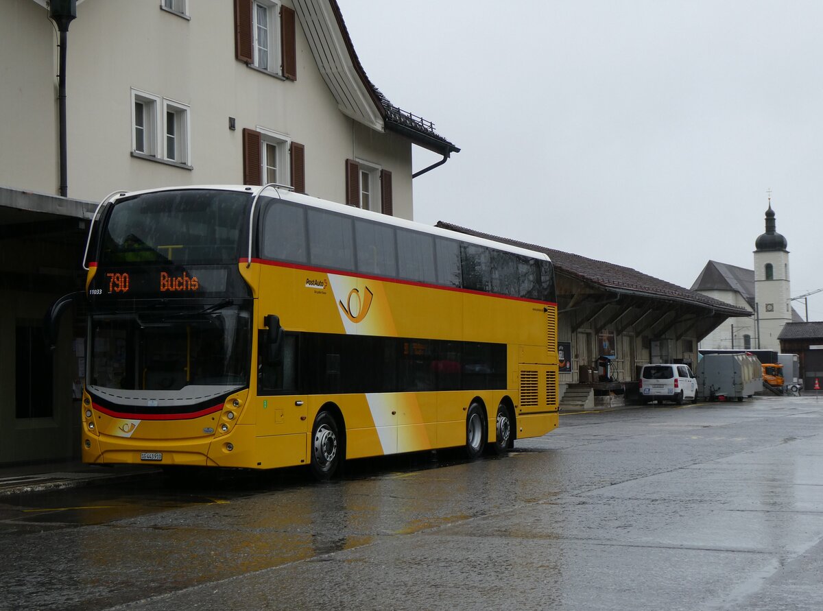 (260'908) - PostAuto Ostschweiz - SG 443'910/PID 11'033 - Alexander Dennis am 1. April 2024 beim Bahnhof Nesslau-Neu St. Johann