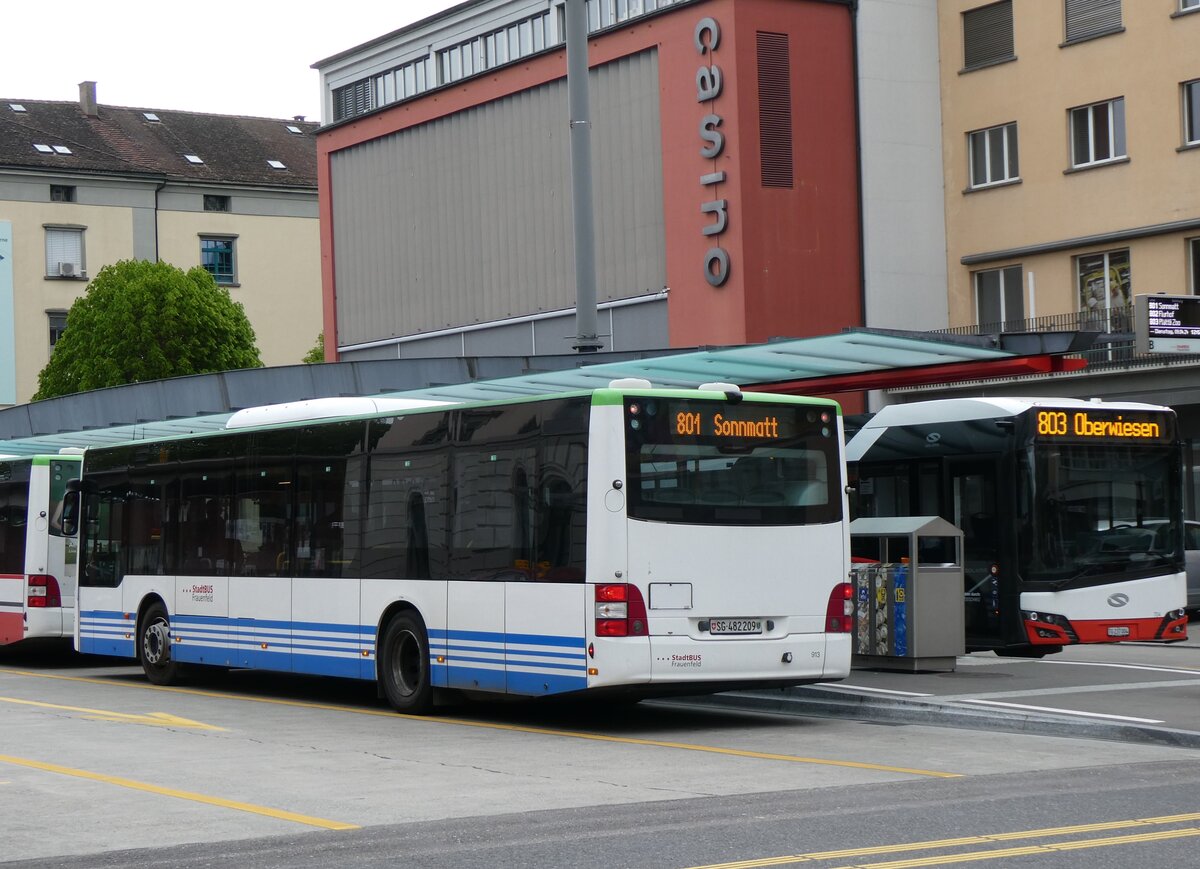 (261'102) - StadtBUS, Frauenfeld - Nr. 913/SG 482'209 - MAN (ex RTB Altsttten Nr. 913; ex PostBus/A BD 15'336) am 9. April 2024 beim Bahnhof Frauenfeld