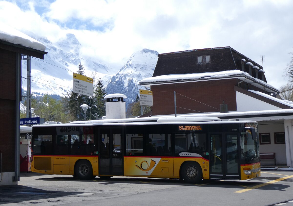 (261'705) - Flck, Brienz - Nr. 3/BE 568'700/PID 5426 - Setra am 25. April 2024 auf dem Brnigpass