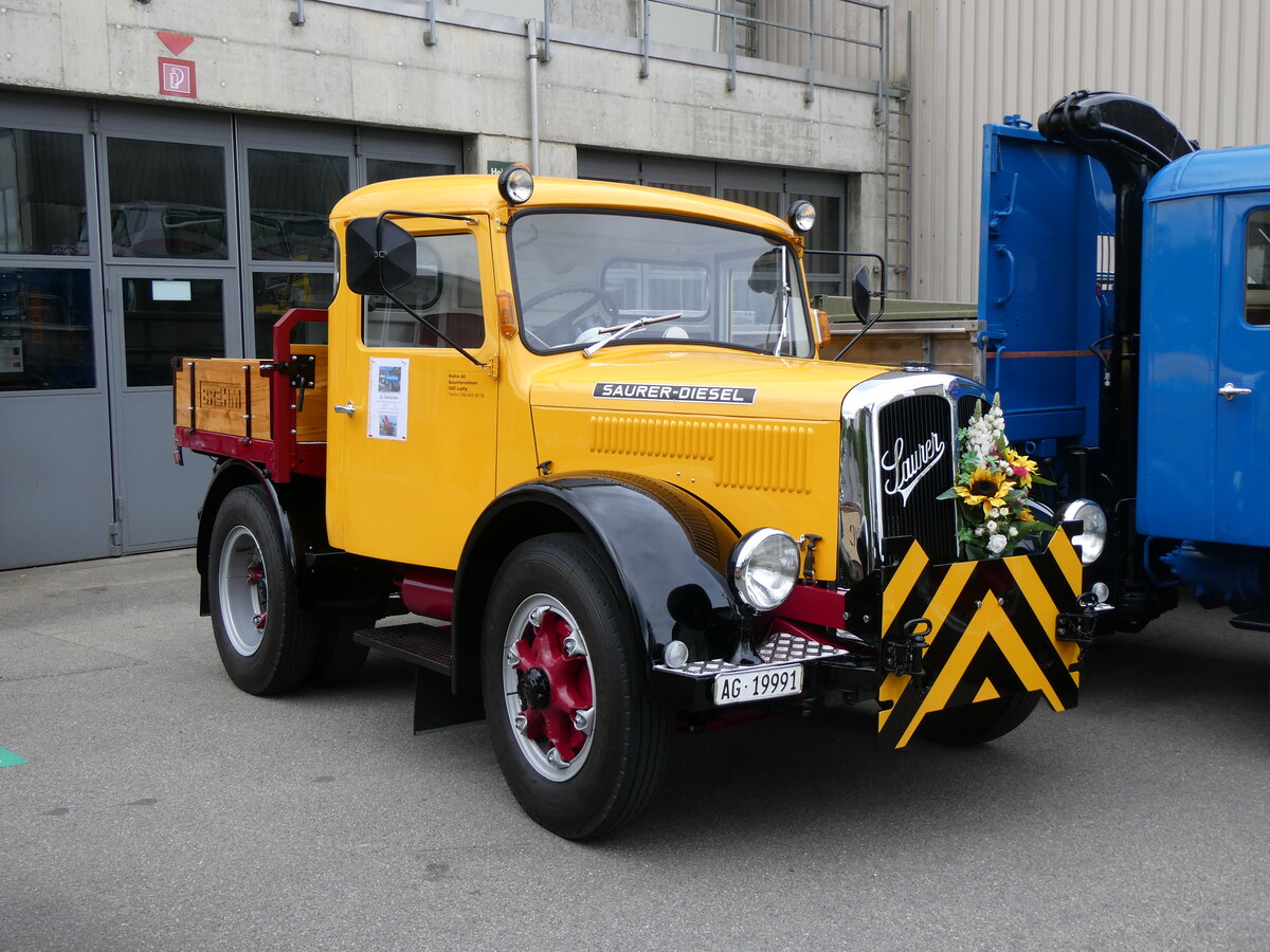 (261'952) - Brehm, Lupfig - AG 19'991 - Saurer am 4. Mai 2024 in Attikon, Wegmller