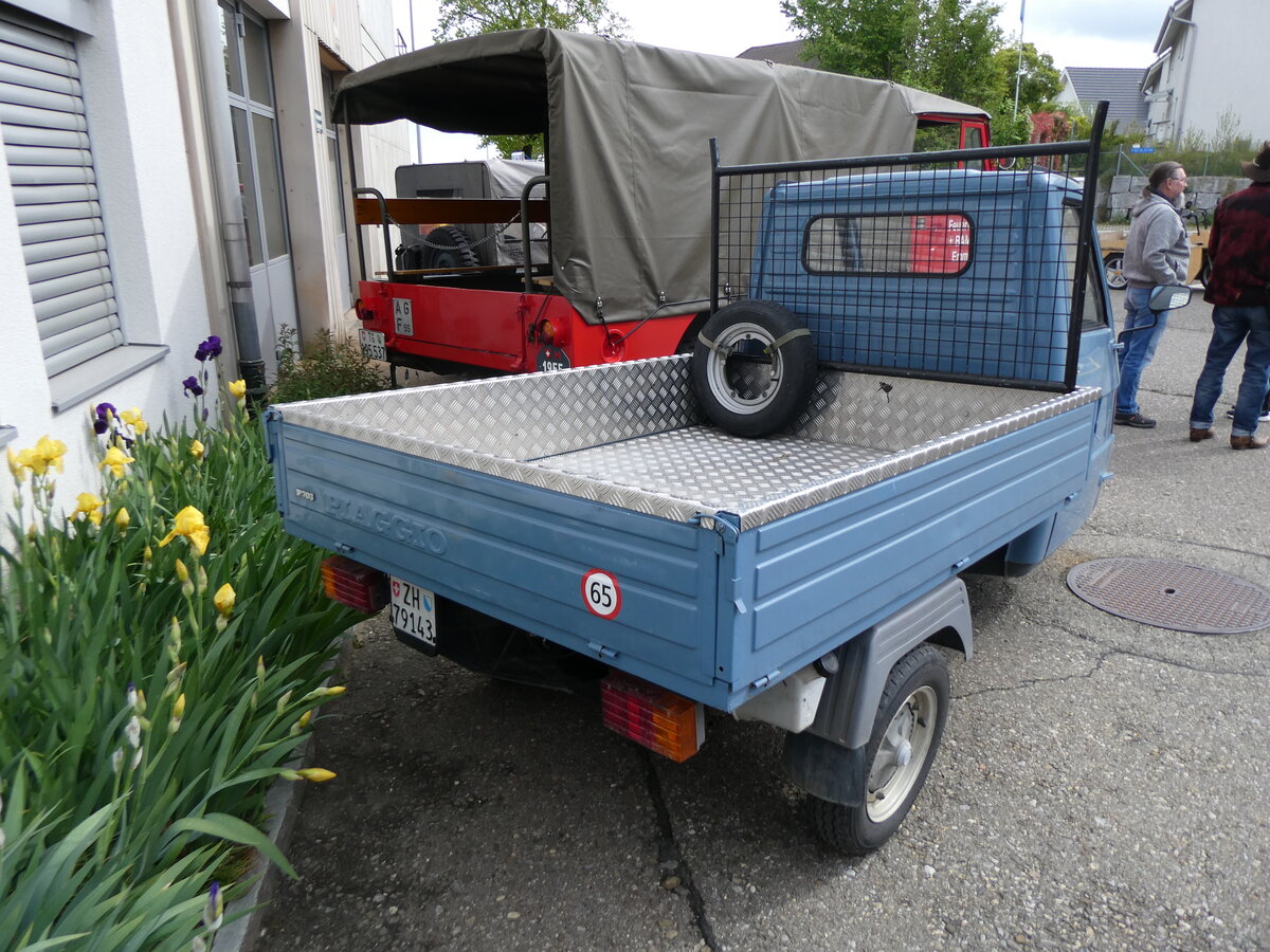 (261'984) - Piaggio - ZH 79'143 - am 4. Mai 2024 in Attikon, Wegmller