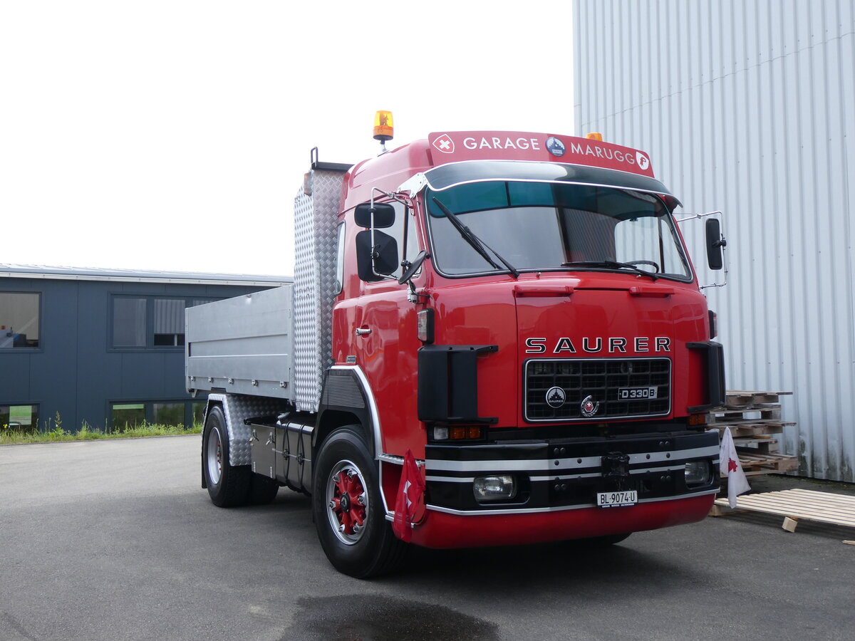 (262'021) - Marugg, Gelterkinden - BL 9074 U - Saurer am 4. Mai 2024 in Attikon, Wegmller