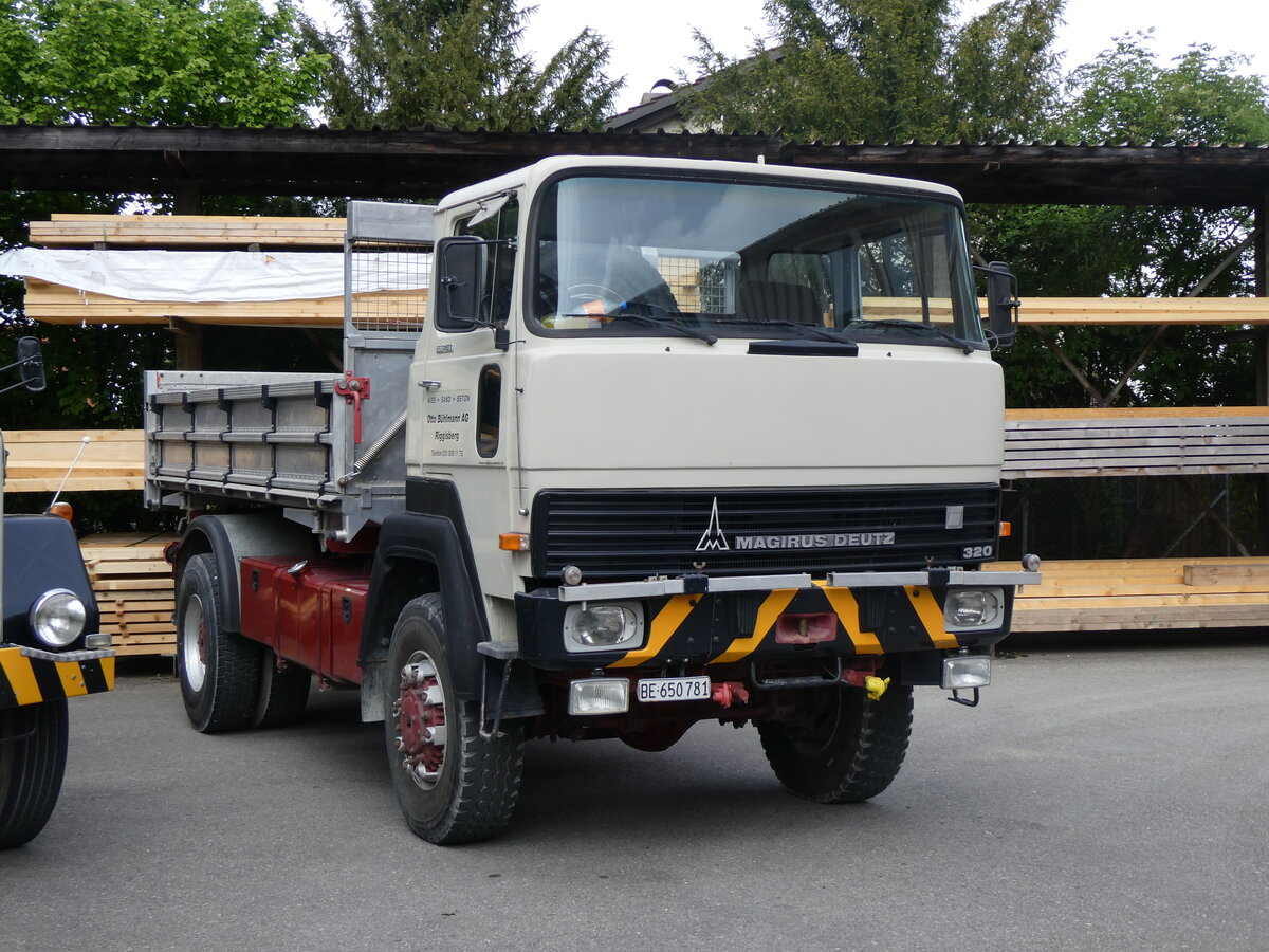 (262'084) - Bhlmann, Riggisberg - BE 650'781 - Magirus-Deutz am 4. Mai 2024 in Attikon, Wegmller 
