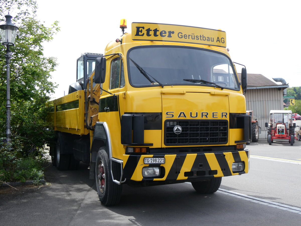 (262'095) - Etter, Homburg - TG 198'221 - Saurer am 4. Mai 2024 in Attikon, Wegmller