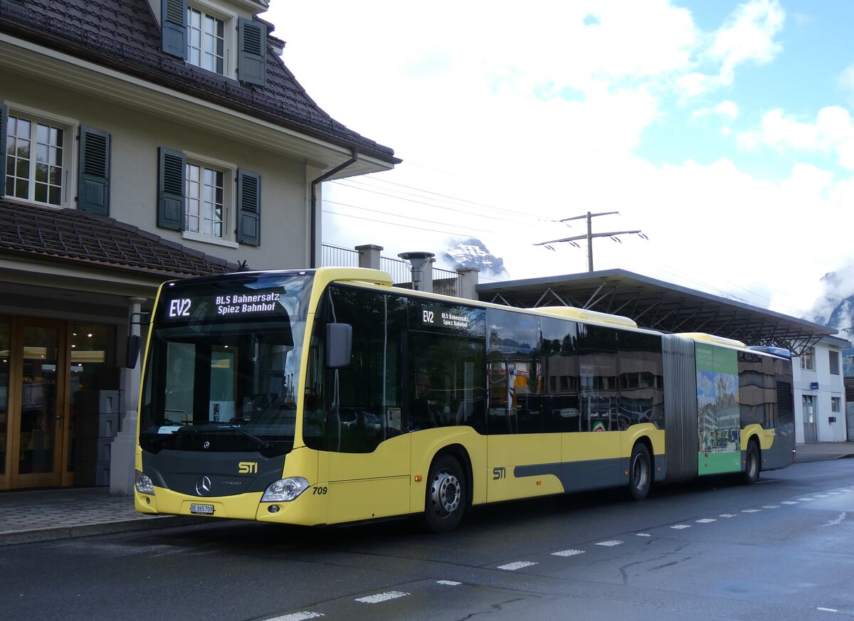 (262'762) - STI Thun - Nr. 709/BE 865'709 - Mercedes am 22. Mai 2024 beim Bahnhof Frutigen