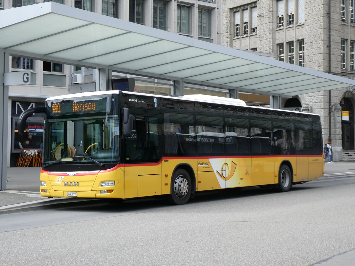 (262'786) - PAUT, Ganterschwil - SG 452'112/PID 10'386 - MAN (ex LBA Vaduz/FL Nr. 3) am 24. Mai 2024 beim Bahnhof St. Gallen