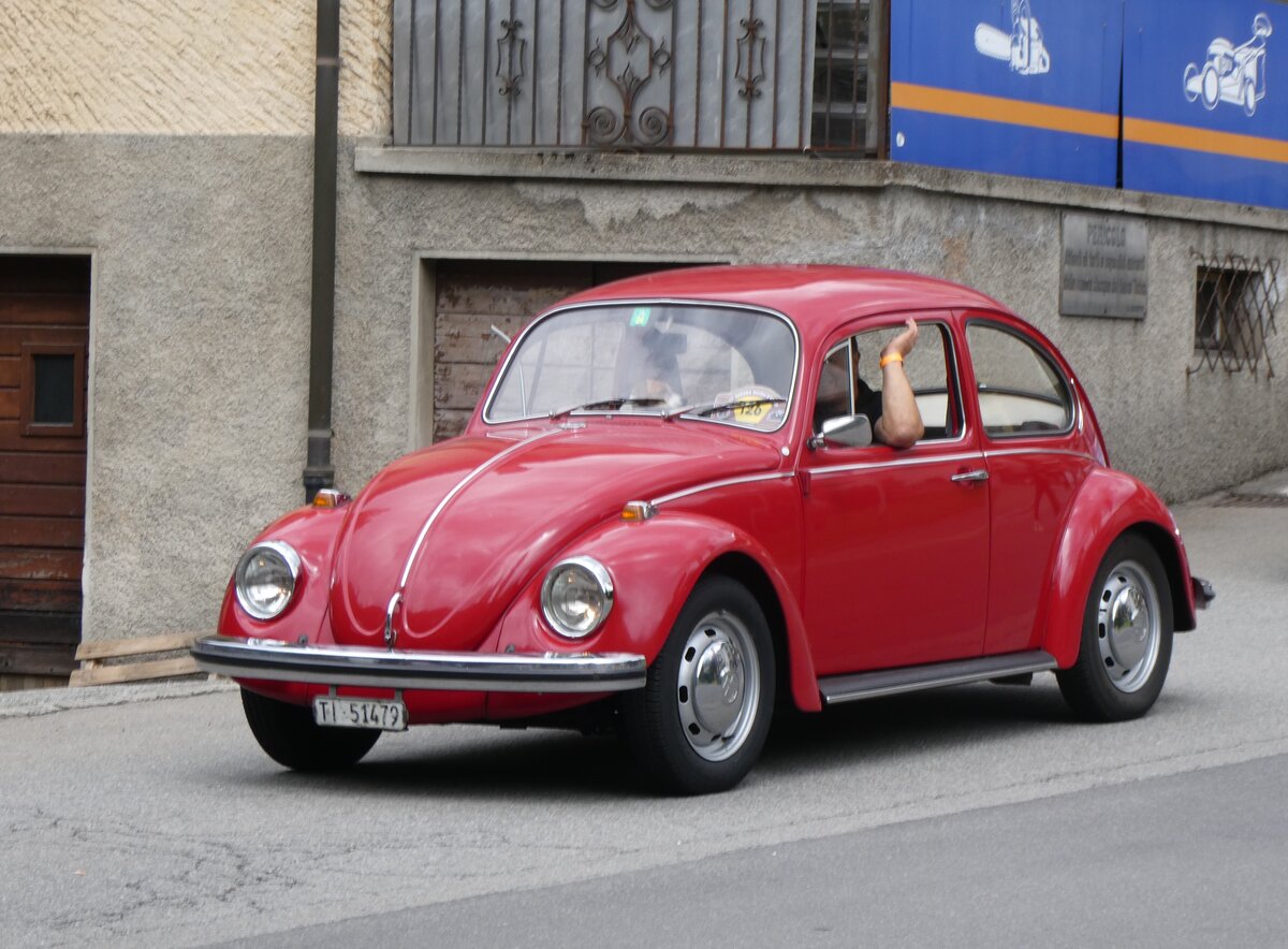 (263'562) - VW-Kfer - TI 51'479 - am 9. Juni 2024 in Faido, Via Saresc